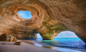 15 от най-невероятните пещери в света