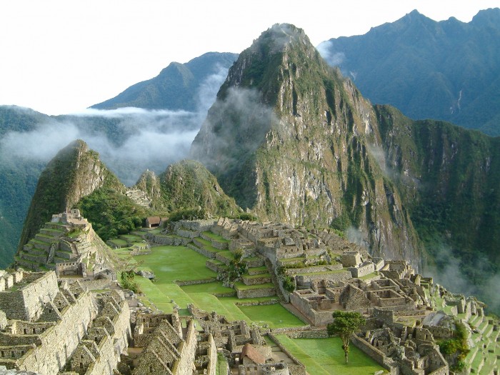 Peru_Machu_Picchu_Sunrise_2