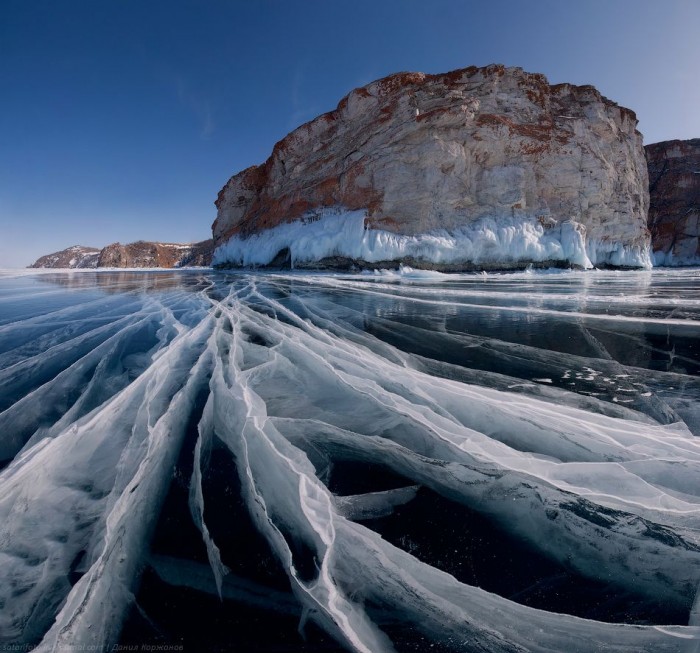 frozen-ice-of-lake-baikal-siberia