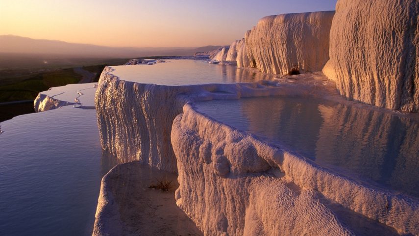 nature-landscapes_hdwallpaper_incredible-salt-pools-in-pamukkale-turkey_5441